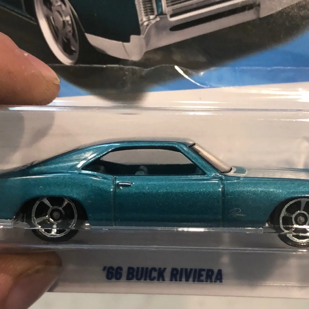'66 Buick Riviera Toy Car - Blue